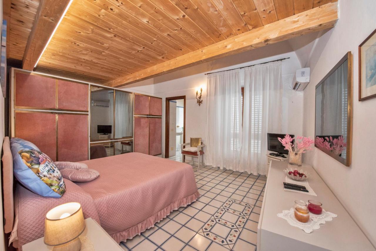 הוילה פראינו Casa Rosamare מראה חיצוני תמונה